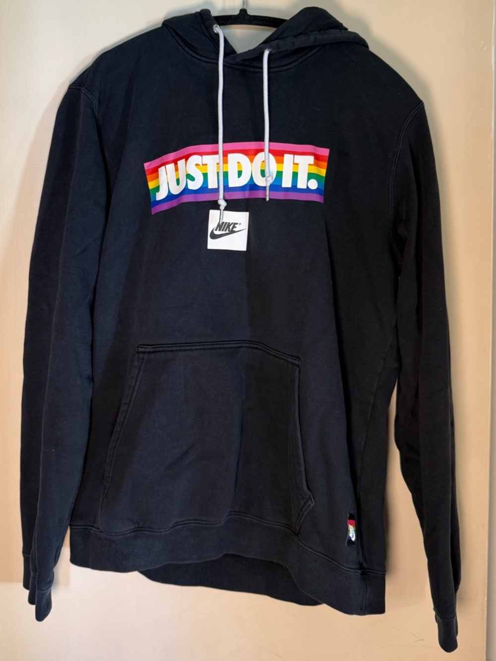 Nike Be True Pullover Hoodie Black / Multicolor Men's Size medium LGBT pride - Picture 2 of 7